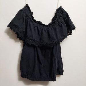 Black of the shoulder top